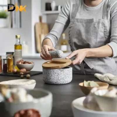 Người Dùng Mở Nắp Tre Của Cối Đá Joseph Joseph Dash