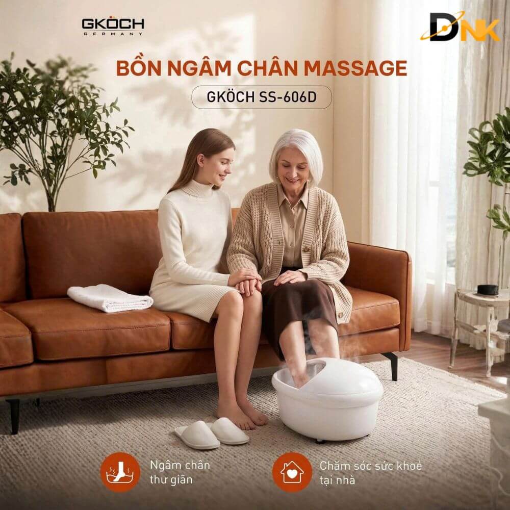 Bồn Ngâm Chân Massage Gköch Ss-606D 7 Lít, 450W 3 Người Phụ Nữ Ngâm Chân Với Bồn Massage Gköch Ss-606D Trong Phòng Khách.